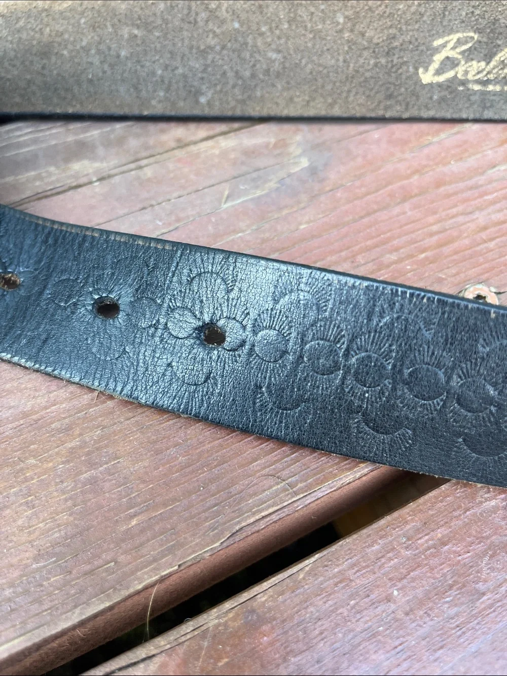 Black Embossed Leather Belt Brass Buckle vintage 70s